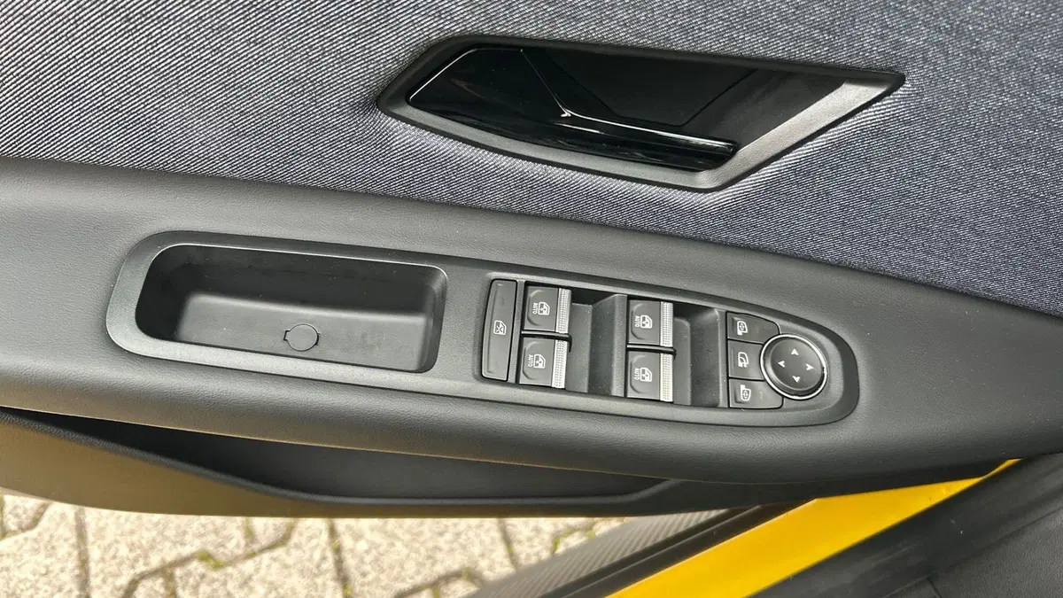 Renault Renault 5 nuova a Padova (13)