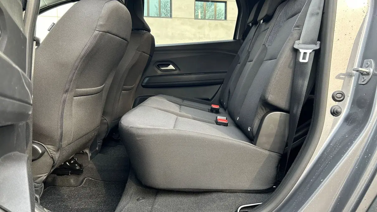 Dacia Jogger usata a Padova (19)