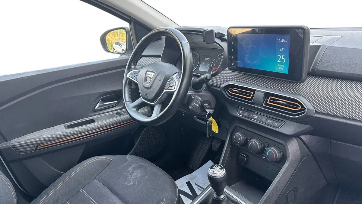 Dacia Sandero usata a Padova (8)