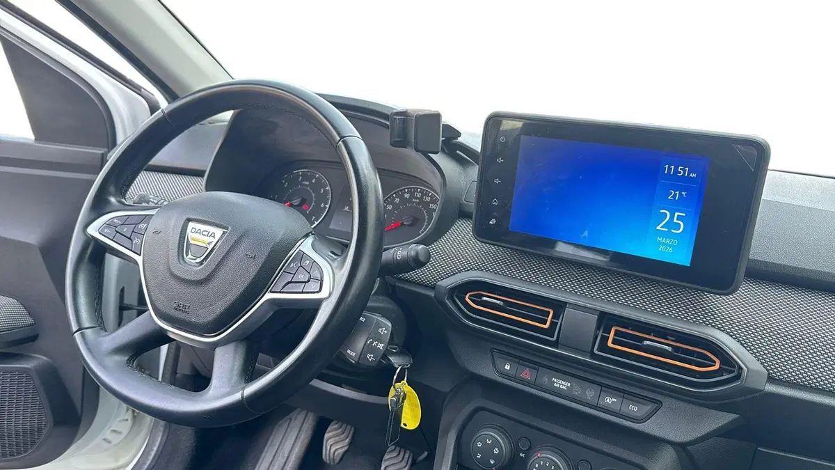 Dacia Sandero usata a Padova (9)