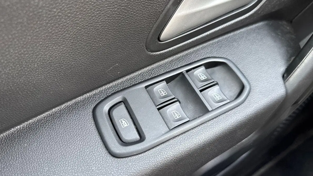 Dacia Duster usata a Padova (13)