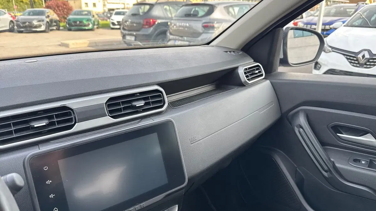Dacia Duster usata a Padova (14)