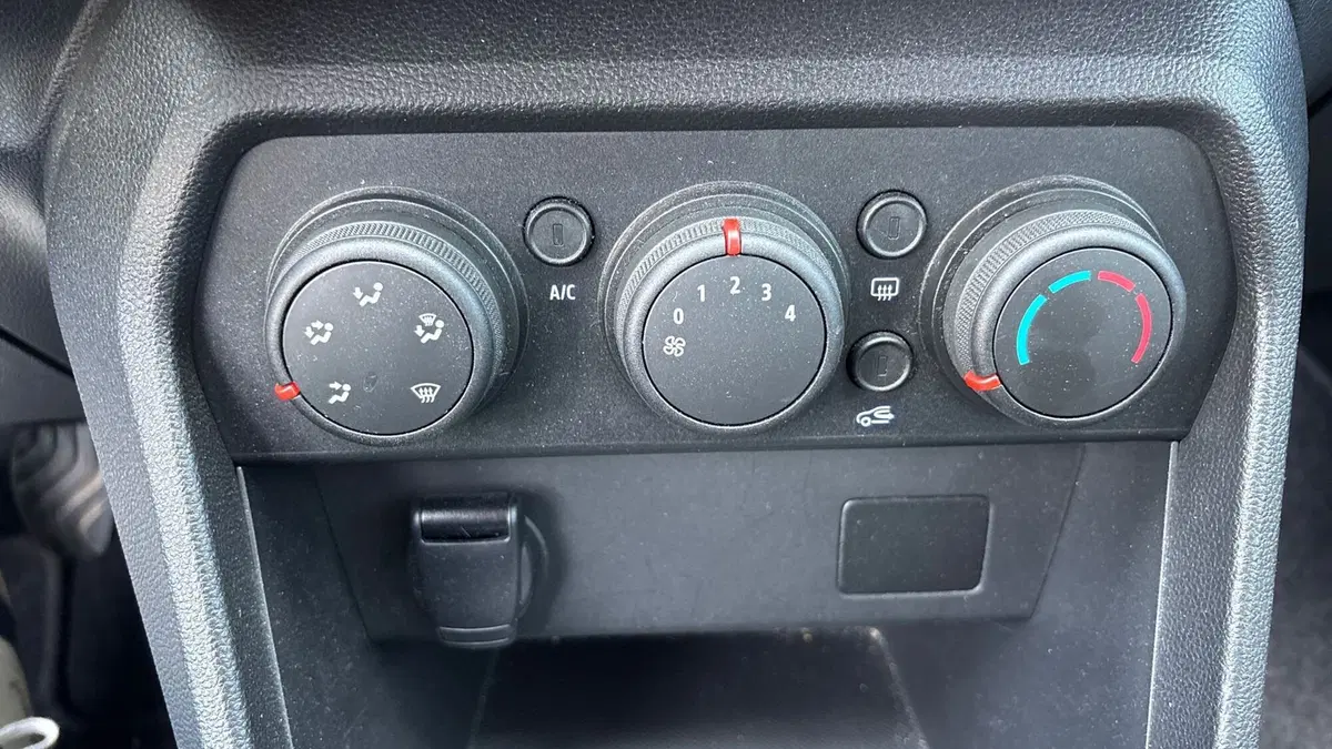 Dacia Sandero usata a Padova (13)