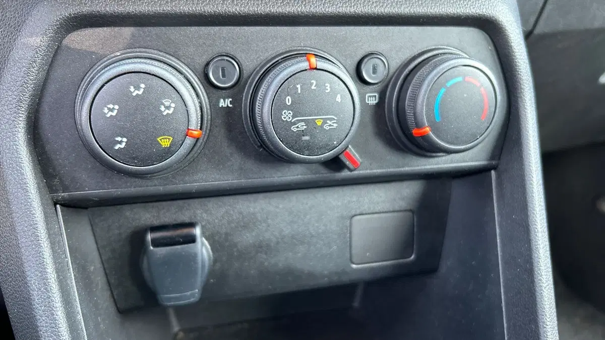 Dacia Sandero usata a Padova (11)