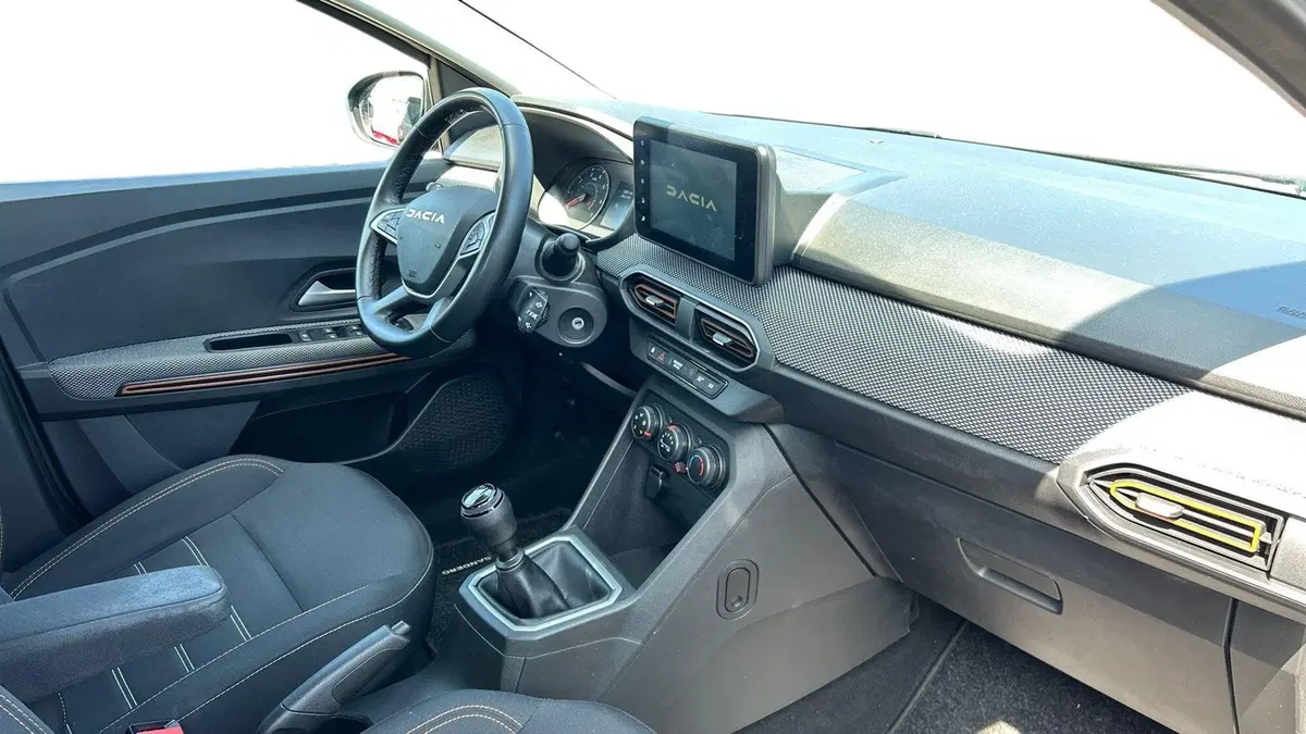 Dacia Sandero usata a Padova (7)
