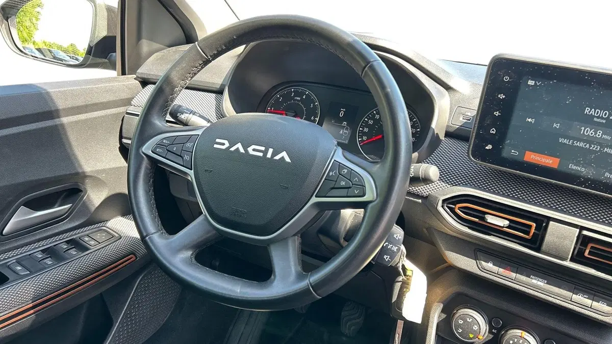 Dacia Sandero usata a Padova (8)