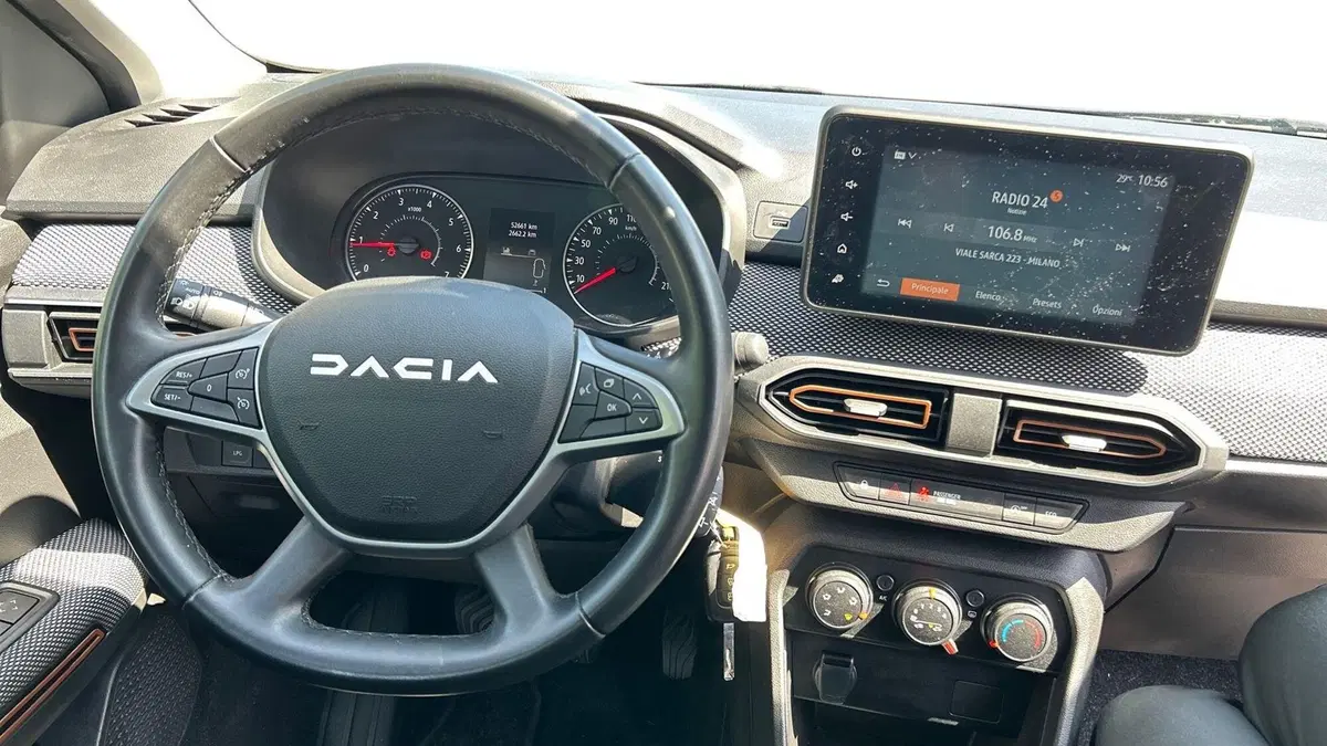 Dacia Sandero usata a Padova (9)
