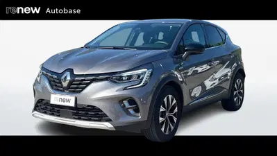 Renault Captur 1.6 full hybrid Techno 145cv auto del 2023 usata a Albignasego