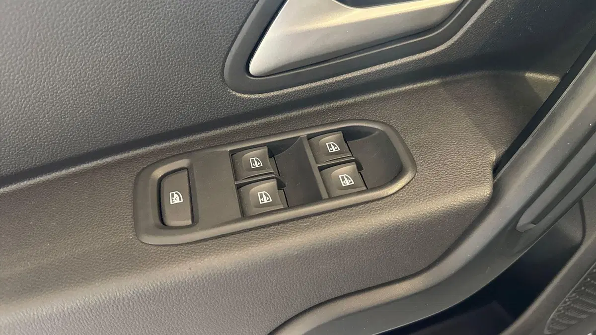 Dacia Duster usata a Padova (13)