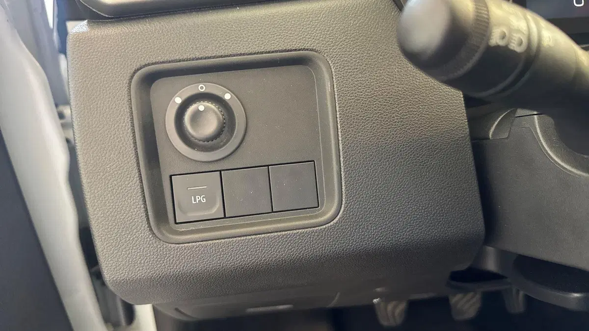 Dacia Duster usata a Padova (14)