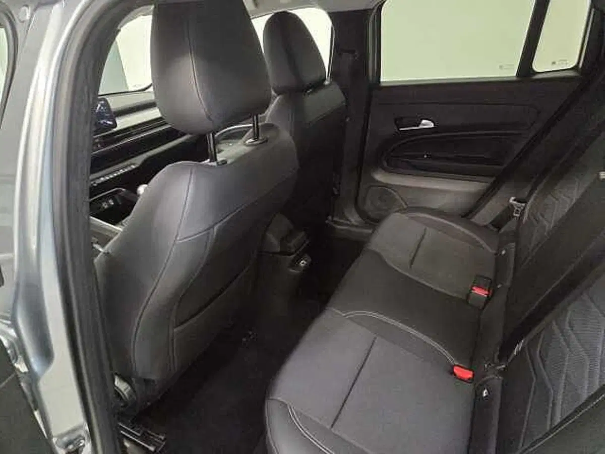 Jeep Avenger usata a Brescia (11)