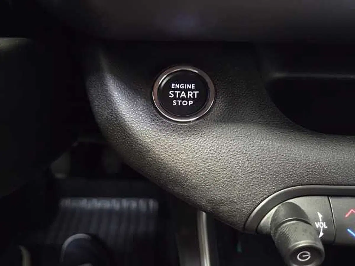 Jeep Avenger usata a Brescia (20)