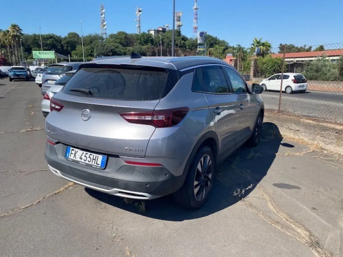 Opel Grandland X usata a Catania (4)