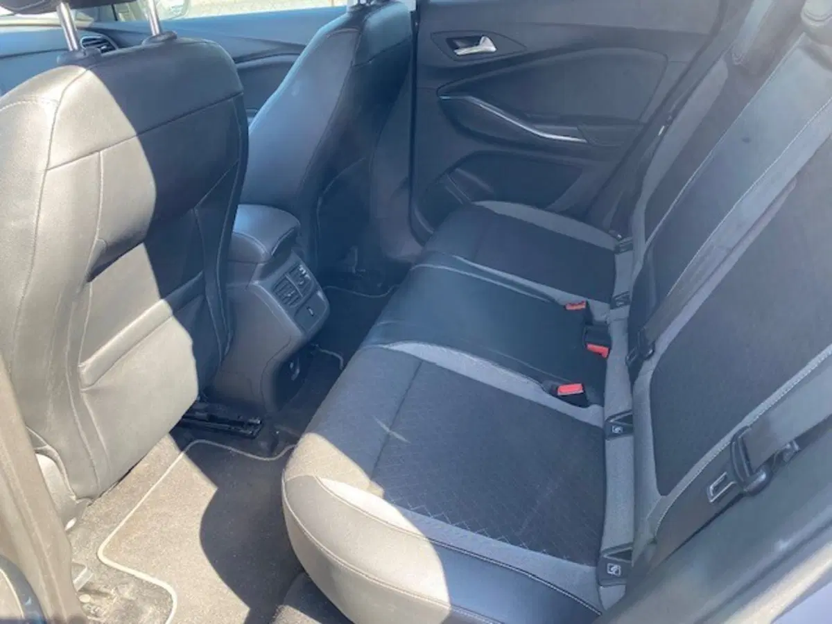 Opel Grandland X usata a Catania (7)