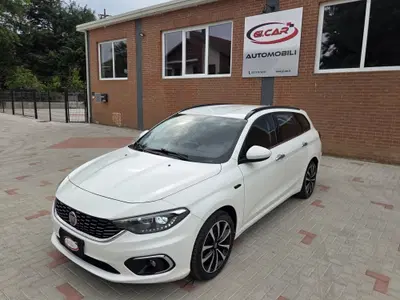 Fiat Tipo Station Wagon Tipo 1.6 Mjt S&amp;S SW Lounge del 2017 usata a Robassomero