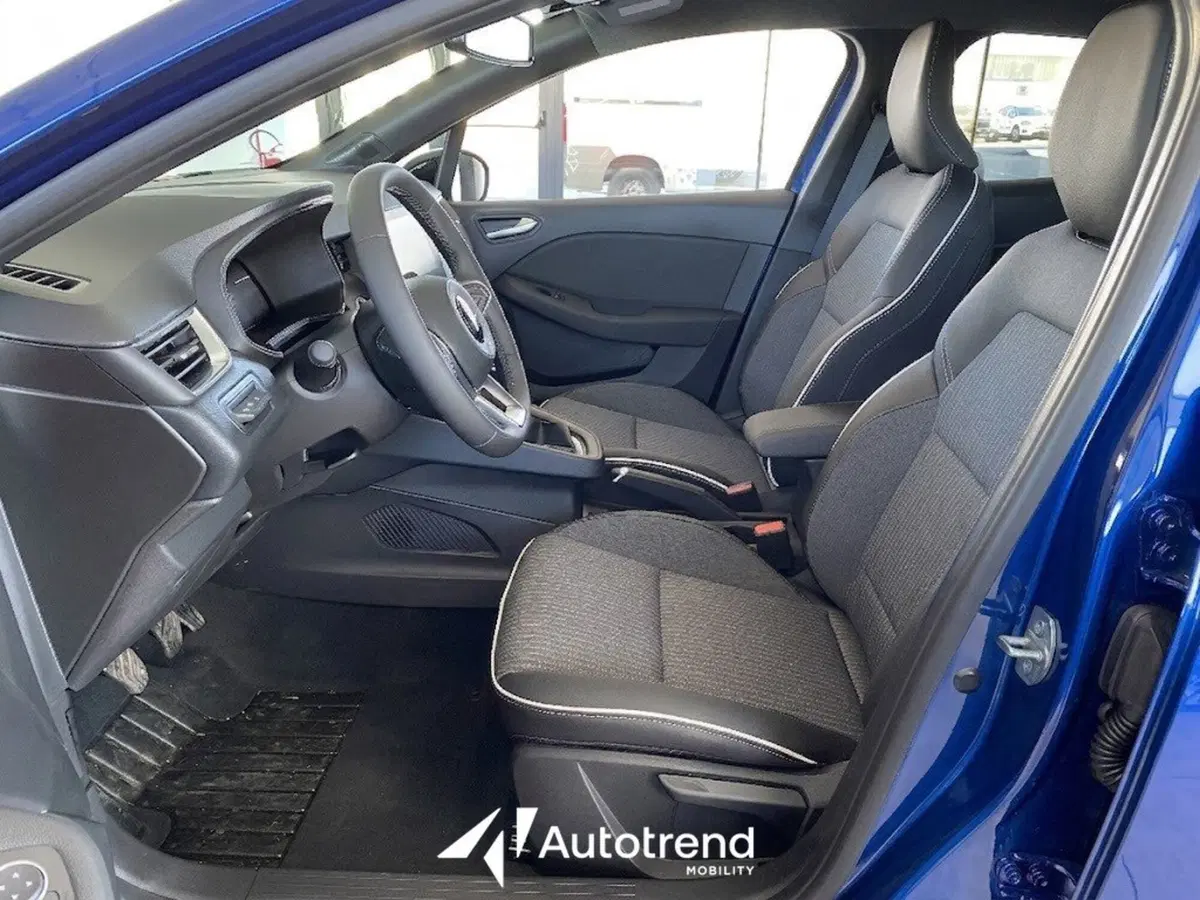 Mitsubishi Colt nuova a Bari (5)