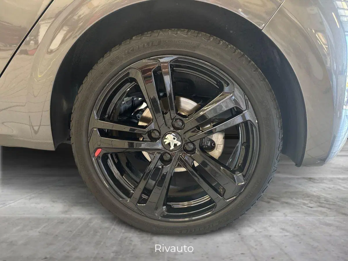 Peugeot 208 usata a Como (13)