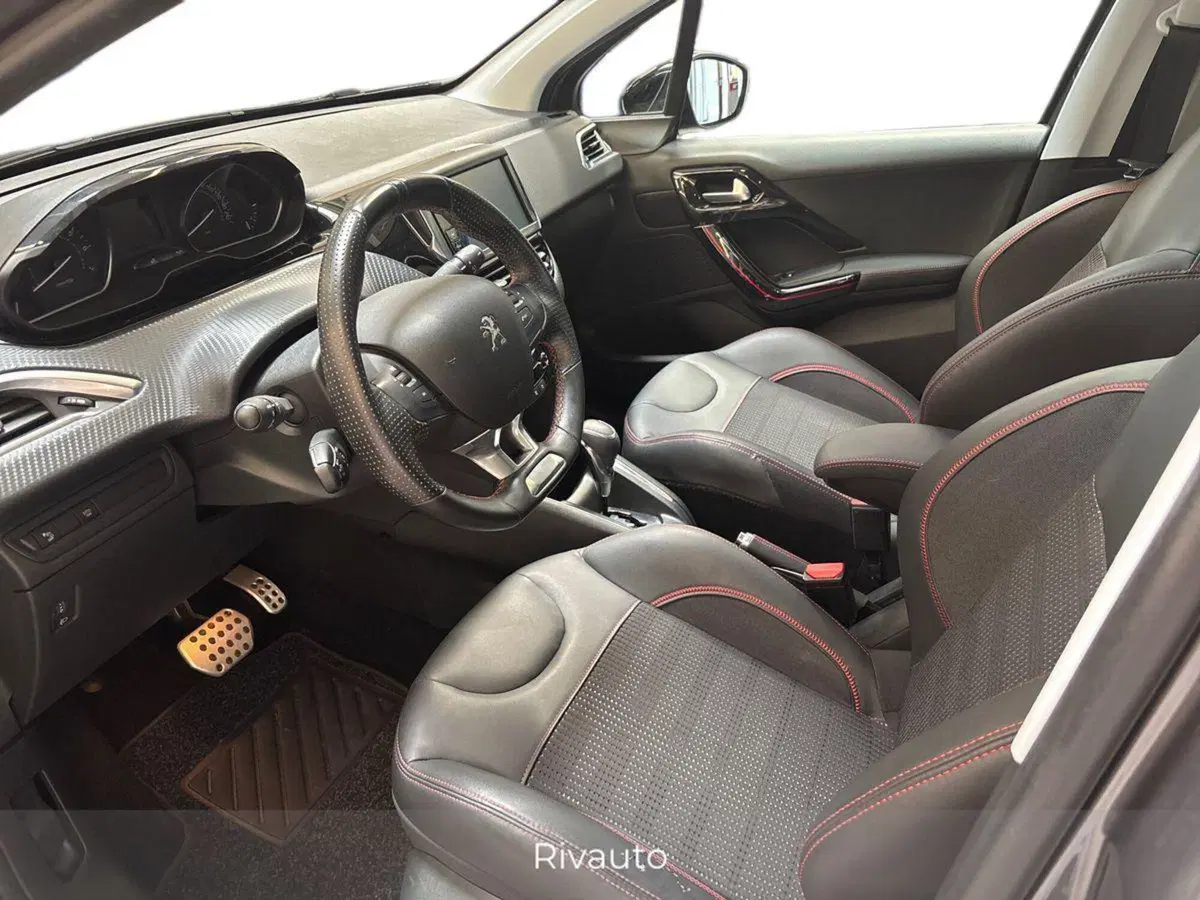Peugeot 208 usata a Como (6)