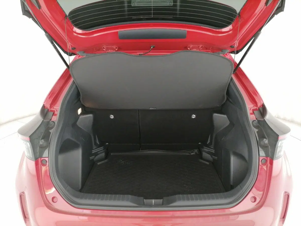 Toyota Yaris Cross usata a Roma (10)
