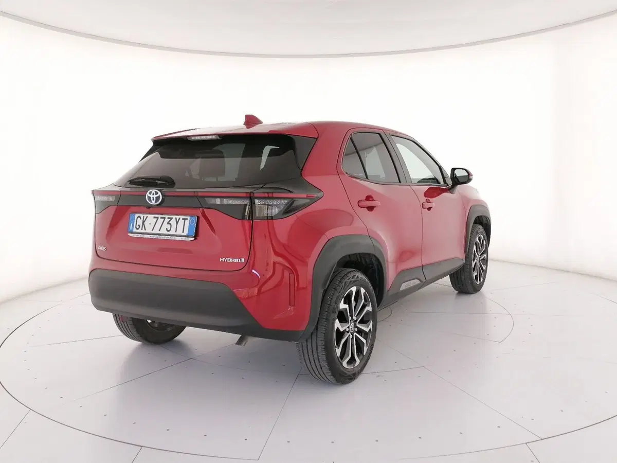 Toyota Yaris Cross usata a Roma (2)