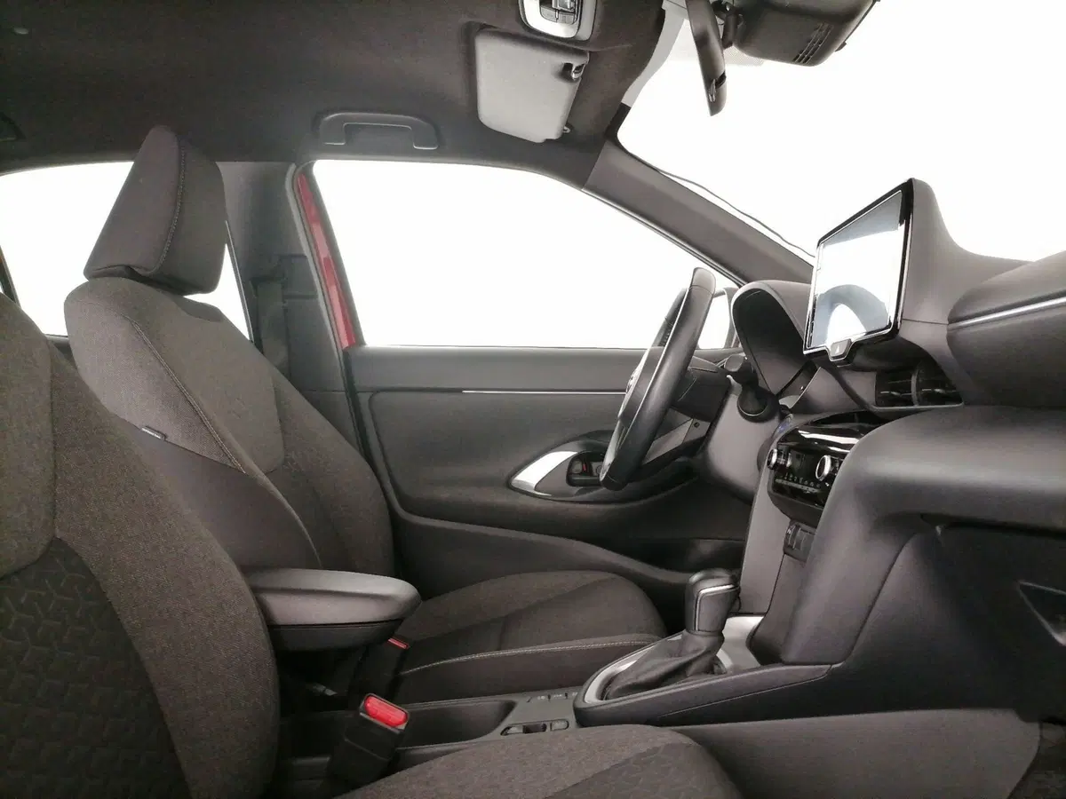 Toyota Yaris Cross usata a Roma (6)