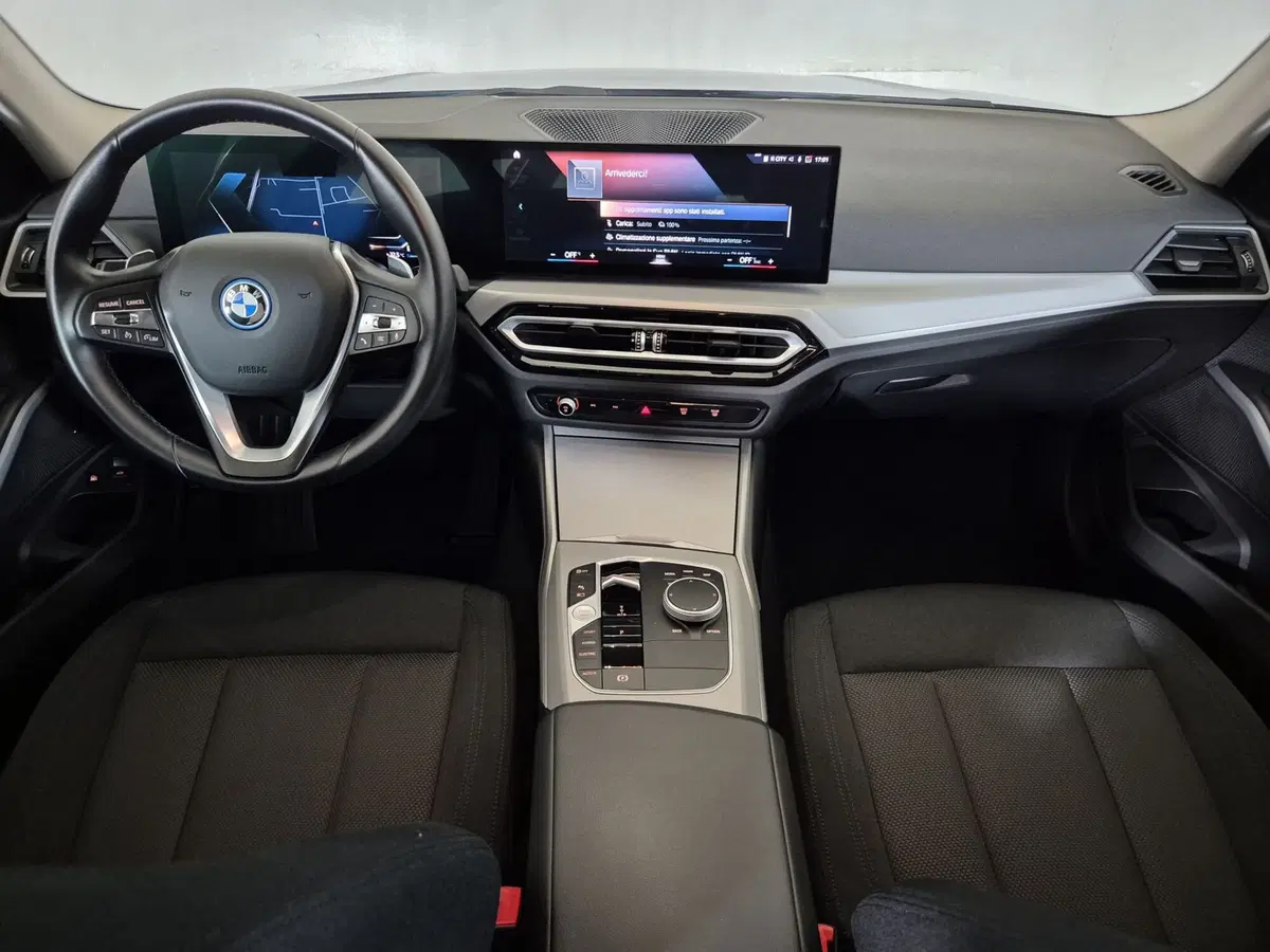 BMW Serie 3 Touring usata a Torino (9)