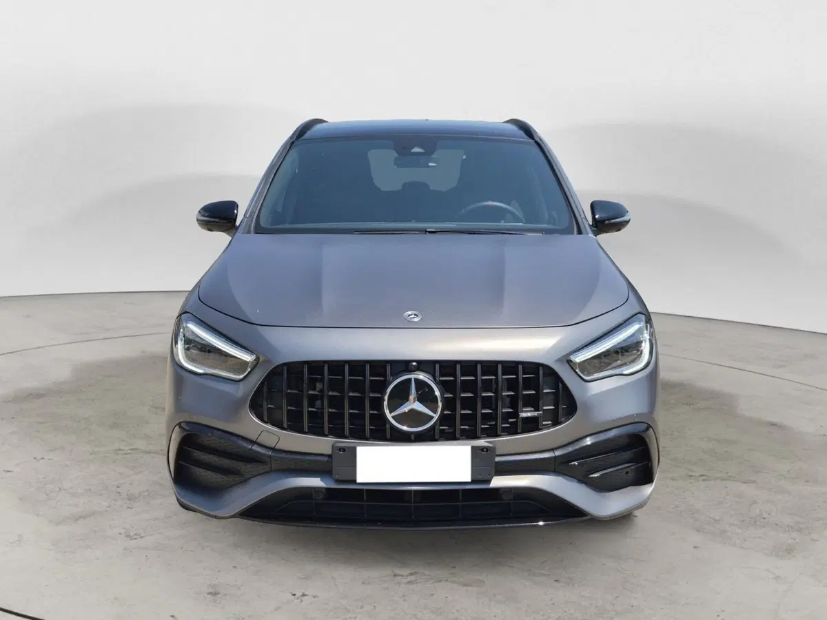 Mercedes-Benz GLA SUV usata  (2)