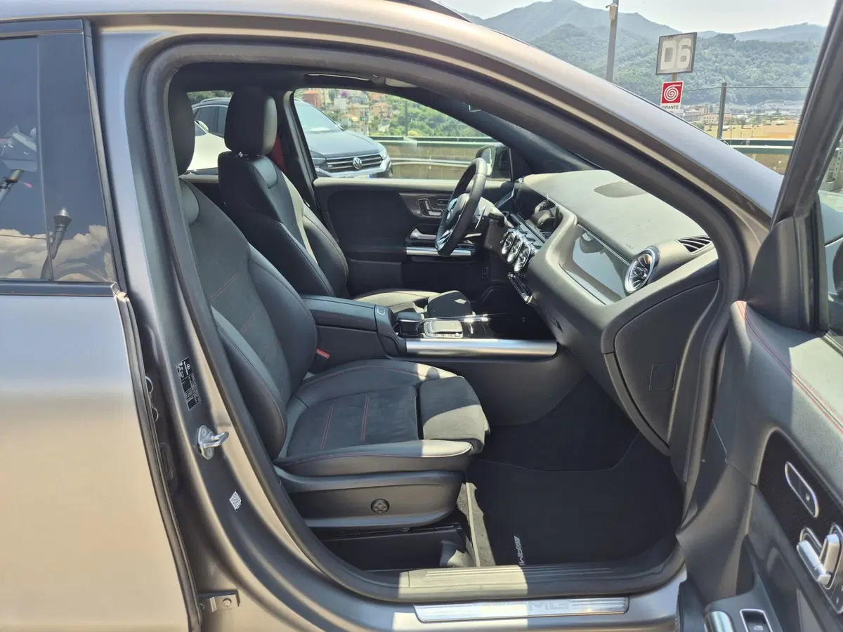 Mercedes-Benz GLA SUV usata  (9)