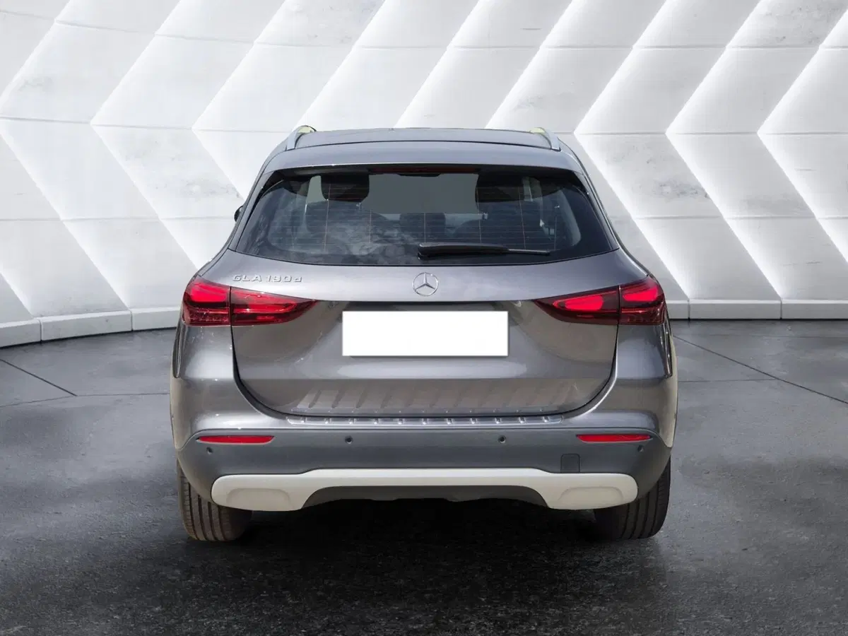 Mercedes-Benz GLA SUV usata  (3)