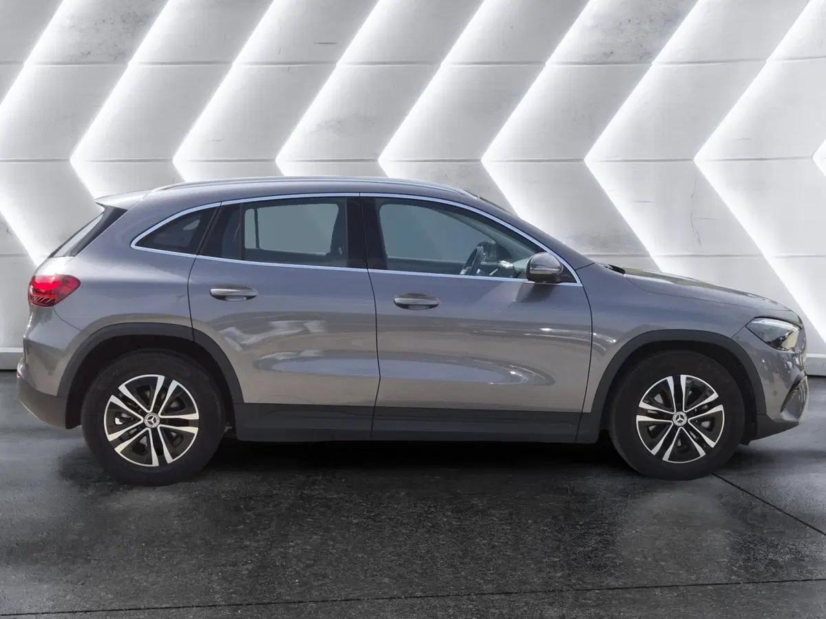 Mercedes-Benz GLA SUV usata  (5)