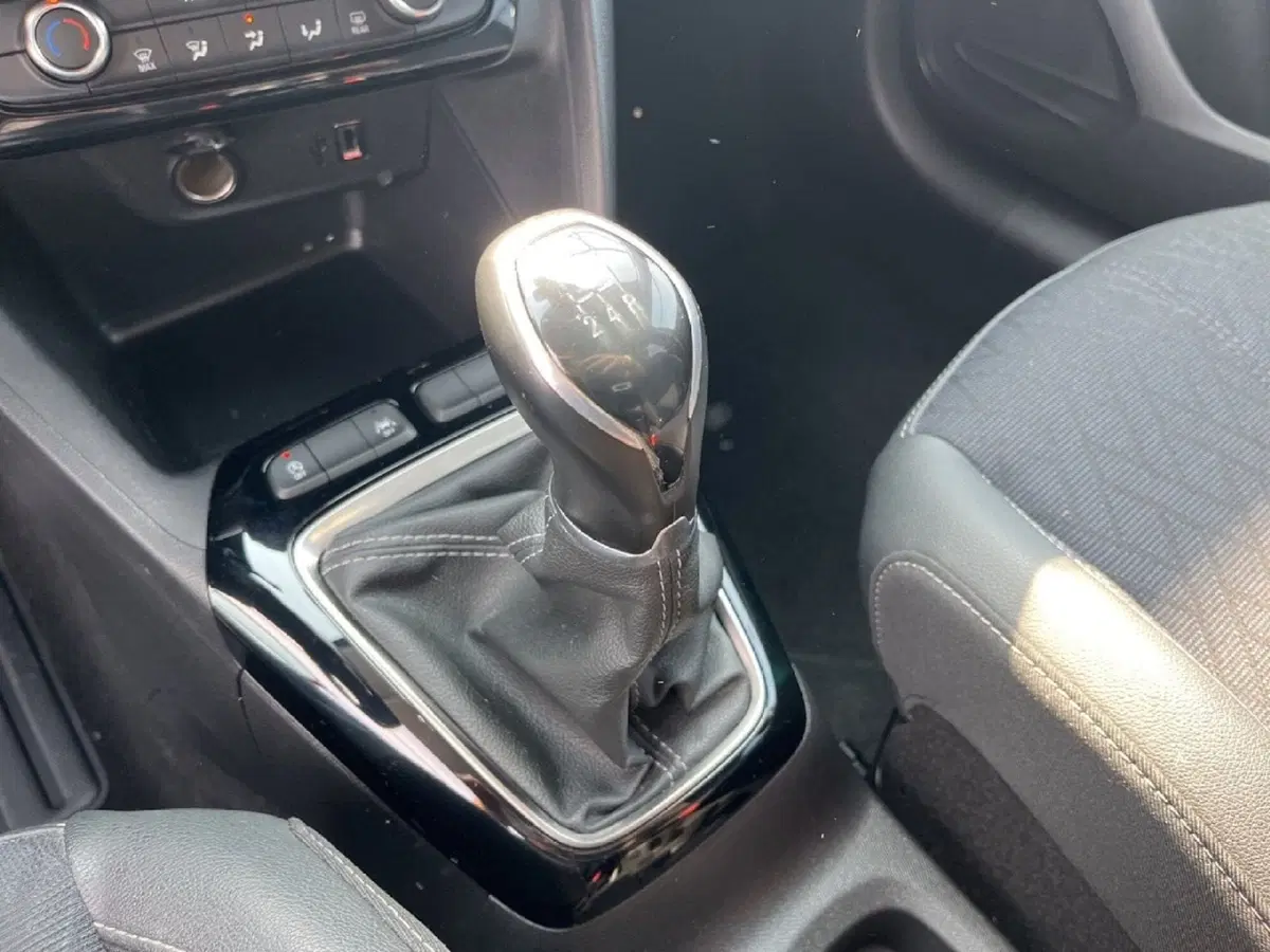 Opel Corsa usata a Torino (12)