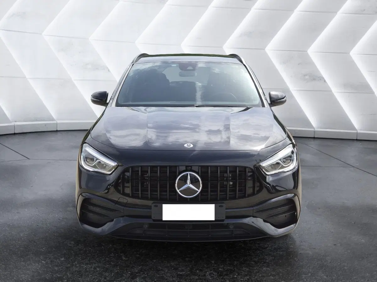 Mercedes-Benz GLA SUV usata  (2)