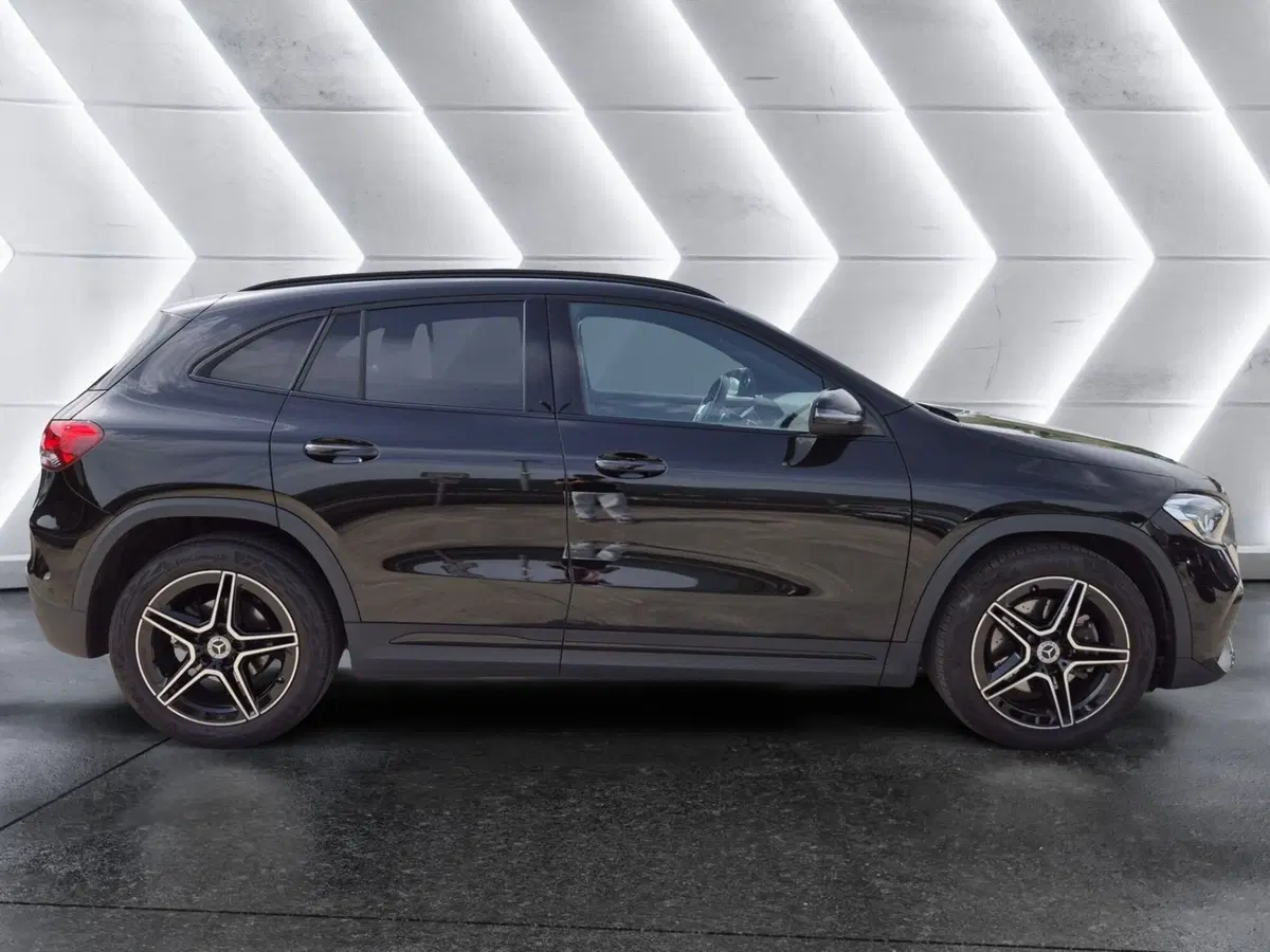 Mercedes-Benz GLA SUV usata  (5)
