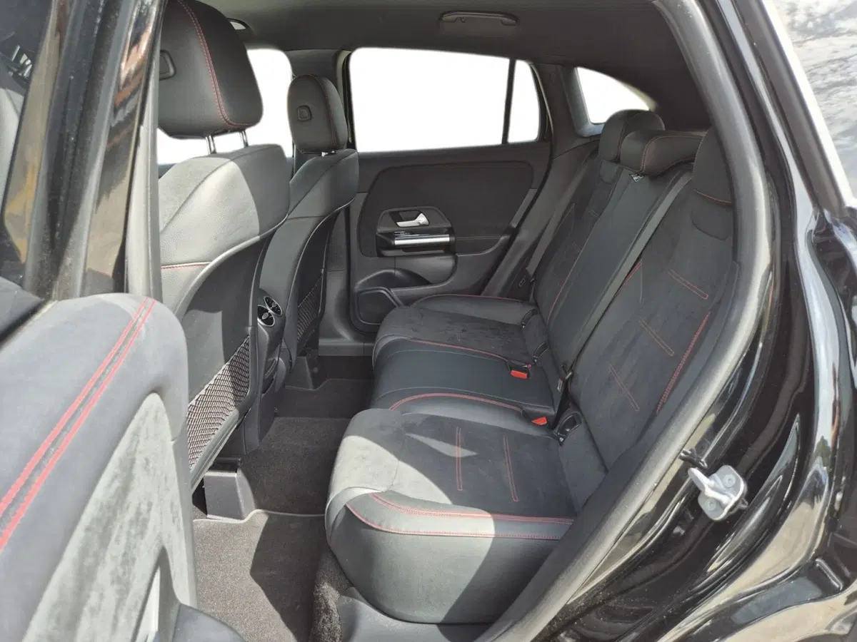 Mercedes-Benz GLA SUV usata  (7)