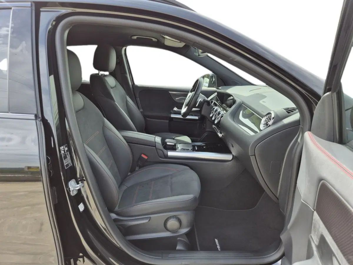 Mercedes-Benz GLA SUV usata  (9)