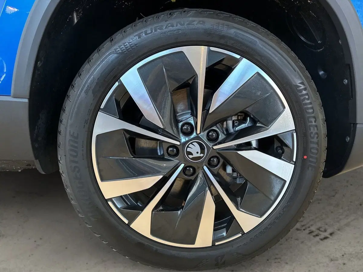 Skoda Karoq nuova a Prato (13)