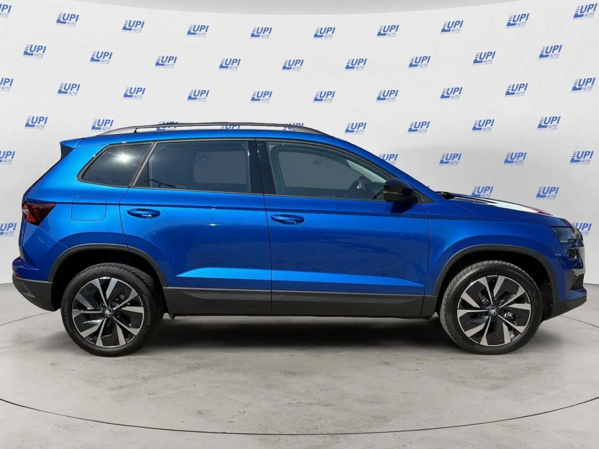 Skoda Karoq nuova a Prato (3)