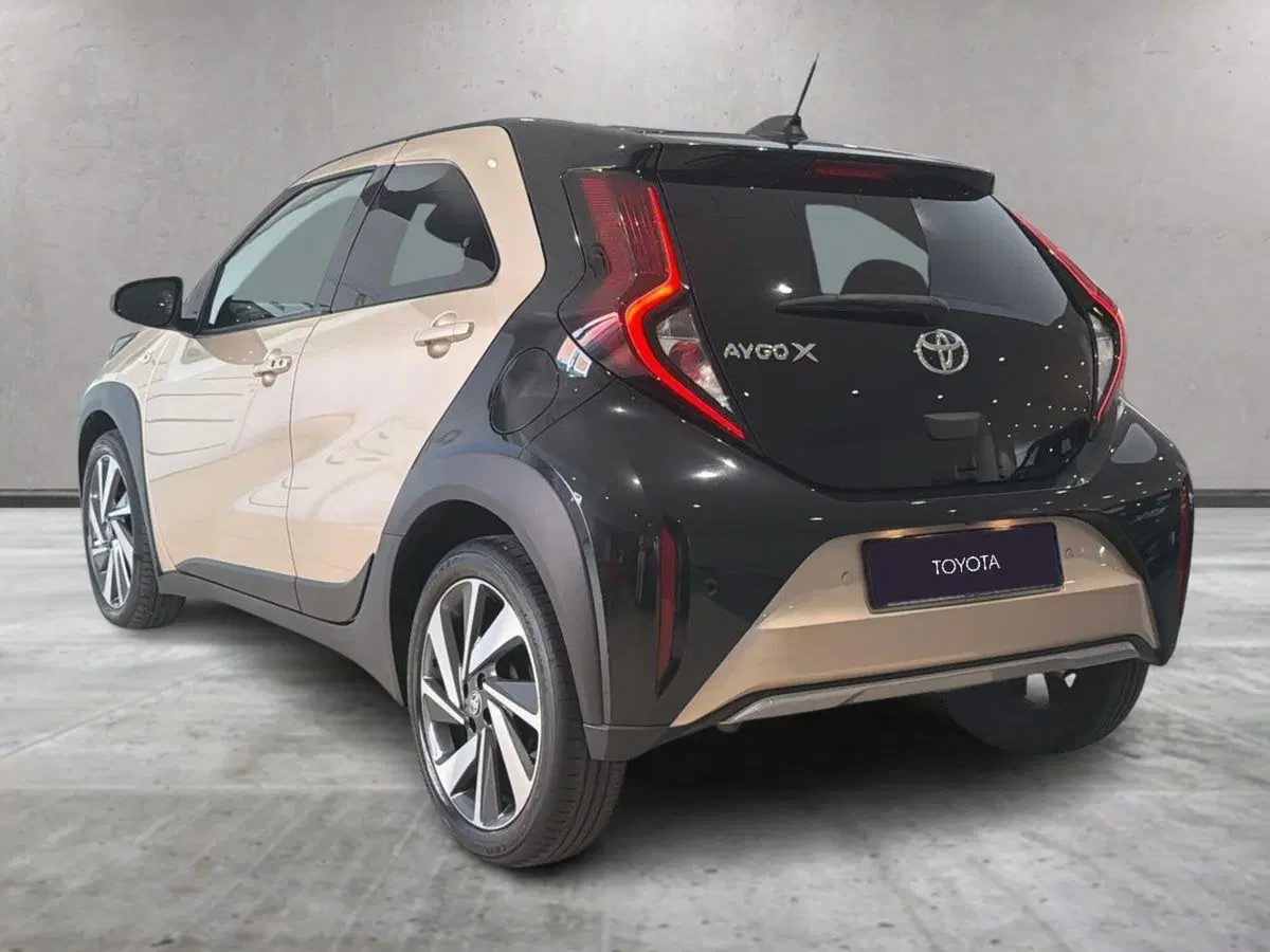 Toyota Aygo X usata a Catania (4)
