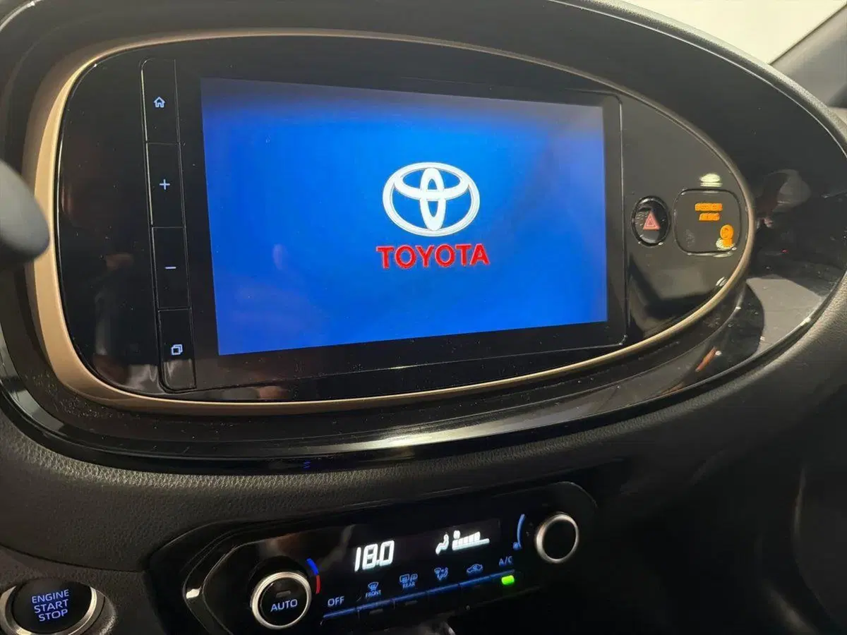 Toyota Aygo X usata a Catania (9)