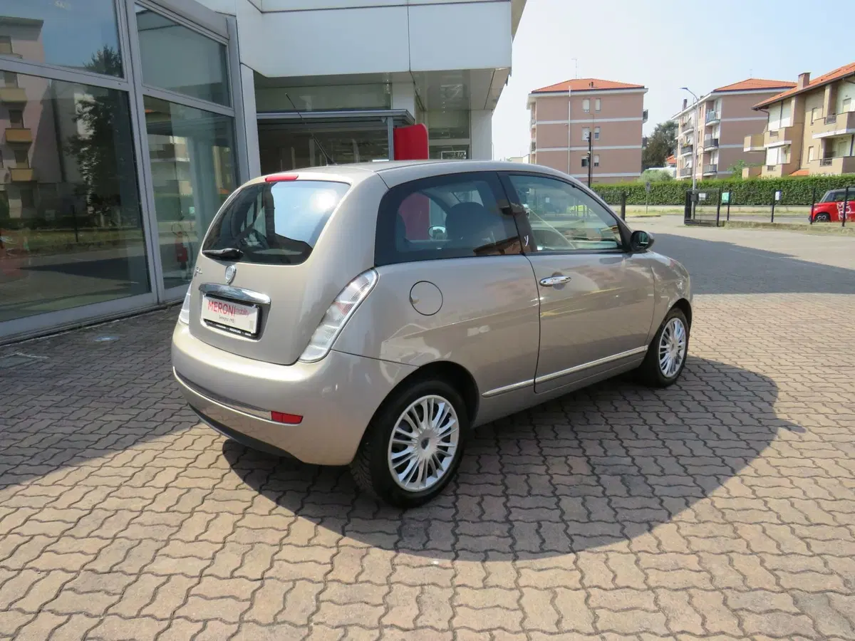 Lancia Ypsilon usata a Monza e Brianza (3)
