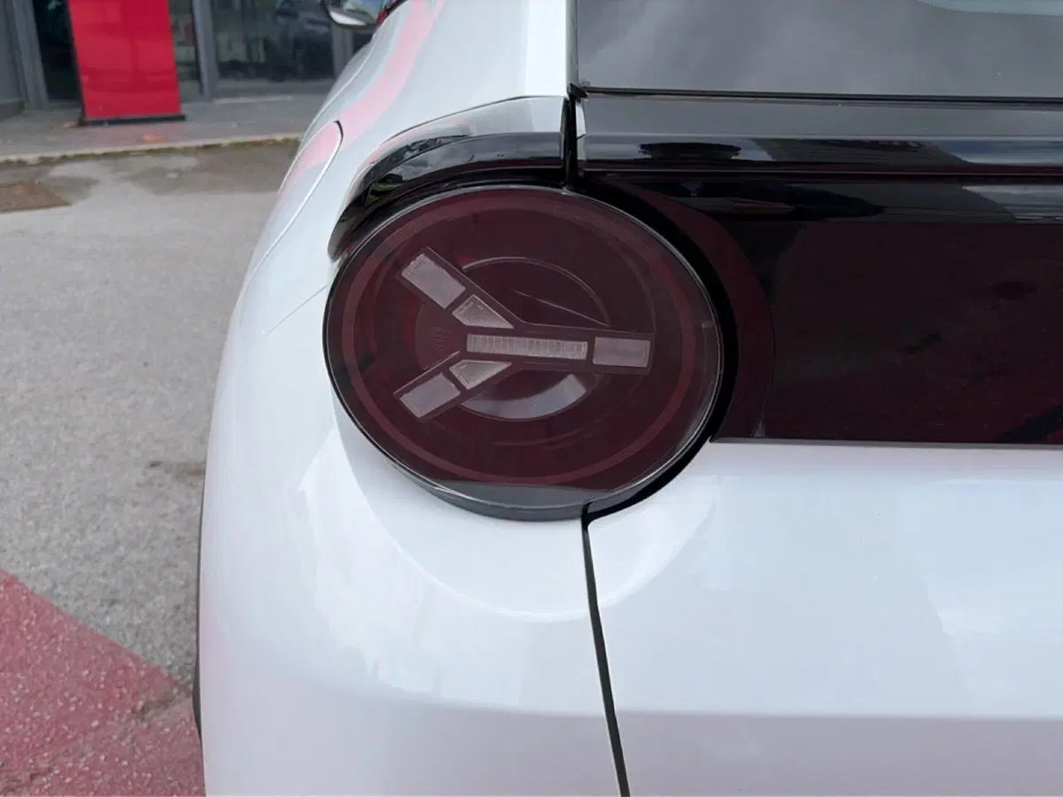 Lancia Ypsilon nuova a Ancona (10)