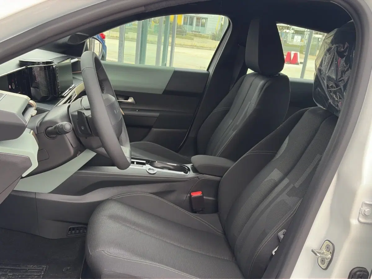 Lancia Ypsilon nuova a Ancona (16)