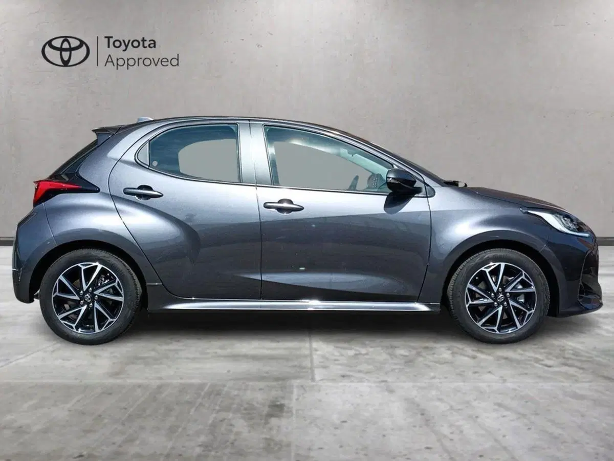 Toyota Yaris usata a Milano (4)