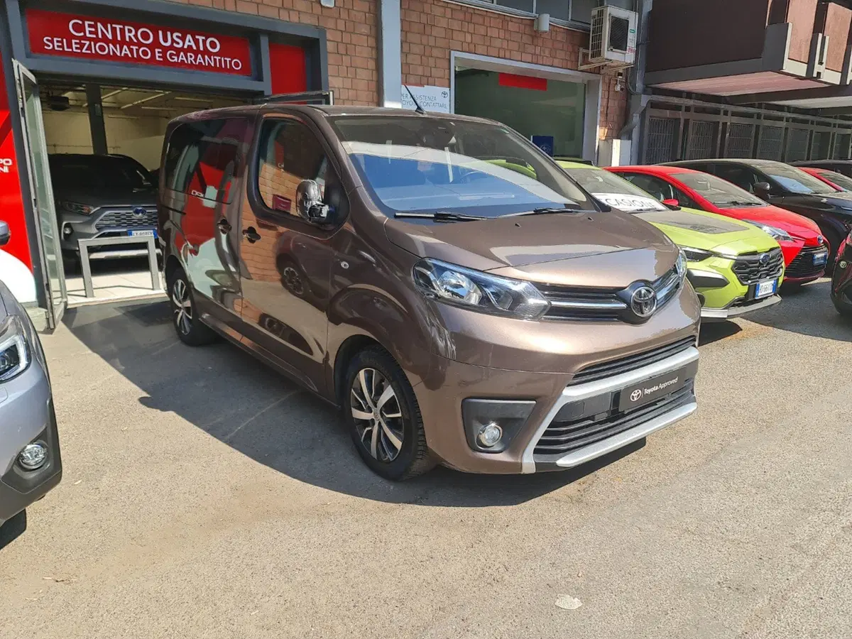 Toyota Proace Verso usata a Bologna (3)