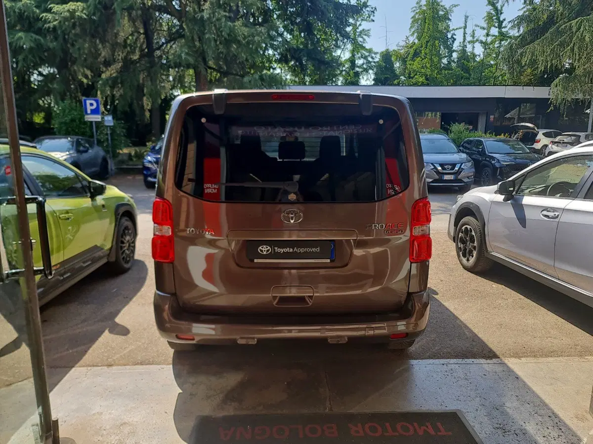 Toyota Proace Verso usata a Bologna (4)