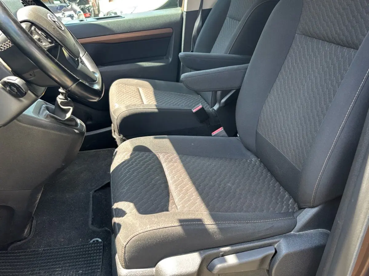 Toyota Proace Verso usata a Bologna (8)