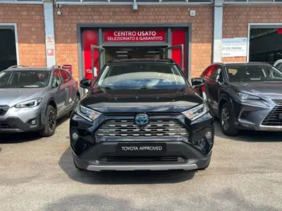 Toyota Rav4 HV (218CV) E-CVT 2WD Lounge del 2021 usata a San Lazzaro di Savena