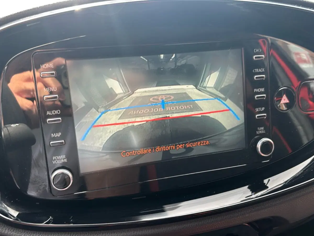 Toyota Aygo X usata a Bologna (12)