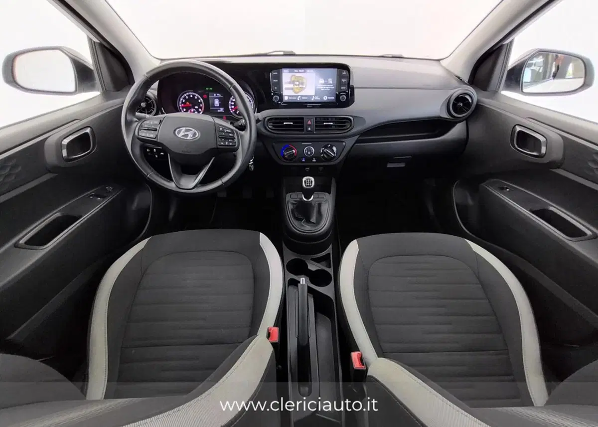 Hyundai i10 usata a Como (4)