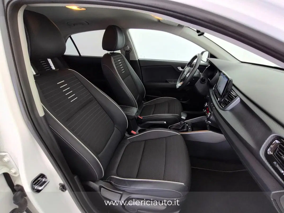 Kia Rio usata a Como (3)